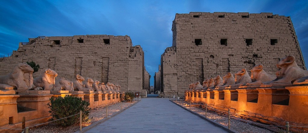 Discover Egypt, Cairo & Nile Cruise W/internal Flights