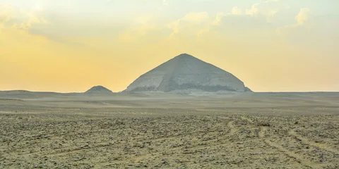 Full-Day Private Tour: Giza Pyramids, Sakkara, Dahshur and Memphis