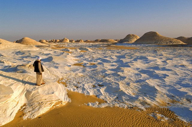3 days Bahariya Oasis & White Desert Safari from Cairo
